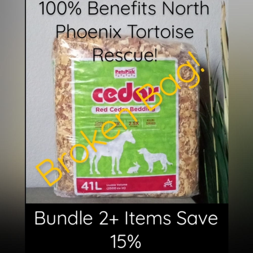 New! PETS PICK Red Cedar Bedding 41 Liters / Odor Control.